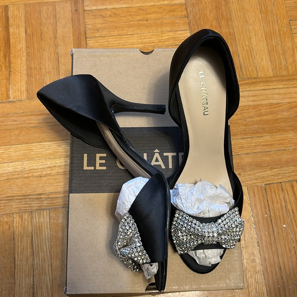 Le Chateau black with silver blinged out bow - Picture 3 of 6